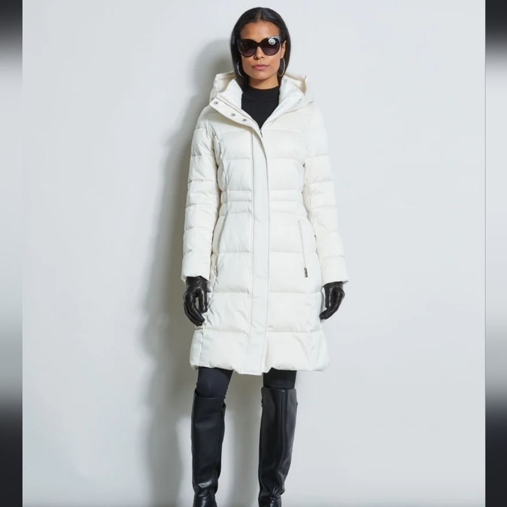 Tahari white stitched puffer coat